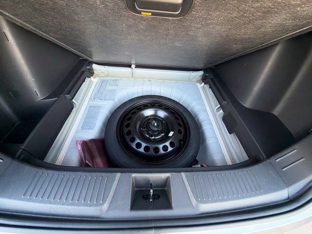 Used 2025 Chevrolet Trax ACTIV w/ Sunroof Package FWD image 24