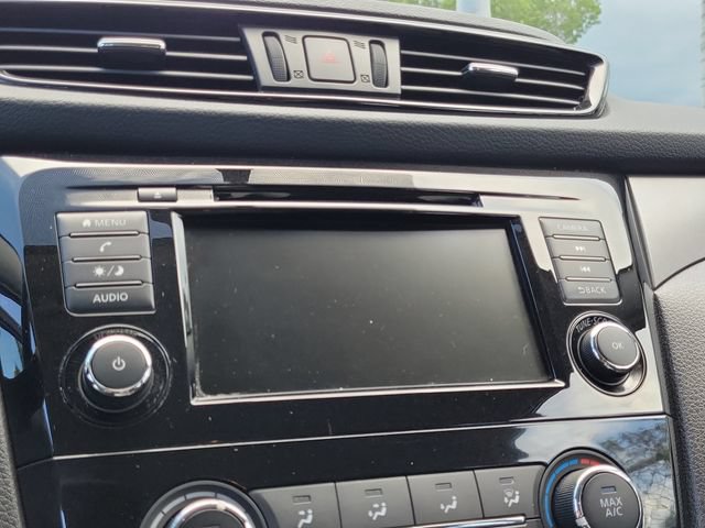 Used 2019 Nissan Rogue Sport S w/ Appearance Package FWD image 26
