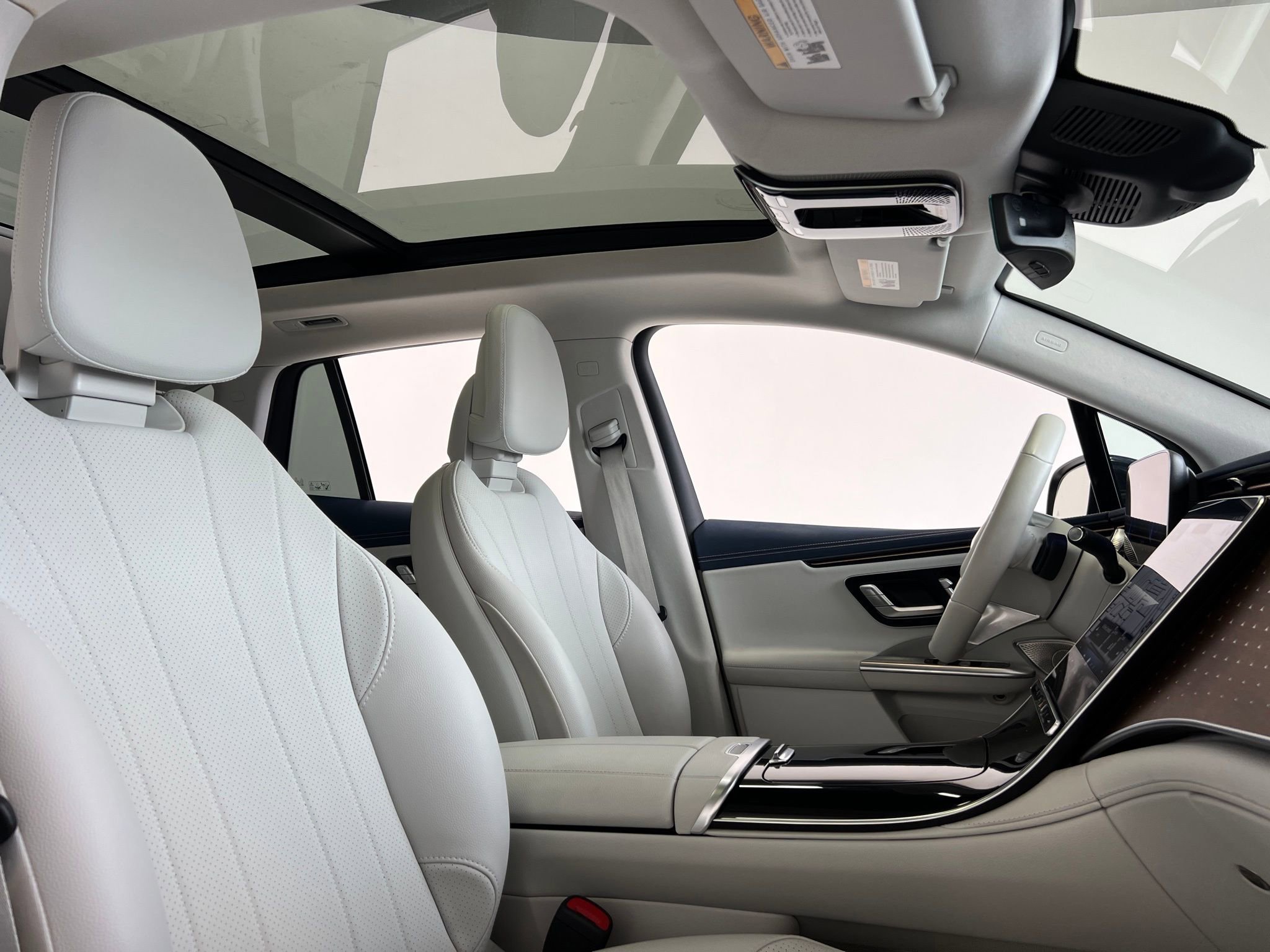 Used 2024 Mercedes-Benz EQE 350+ 4MATIC SUV w/ AMG Line Exterior Package image 22