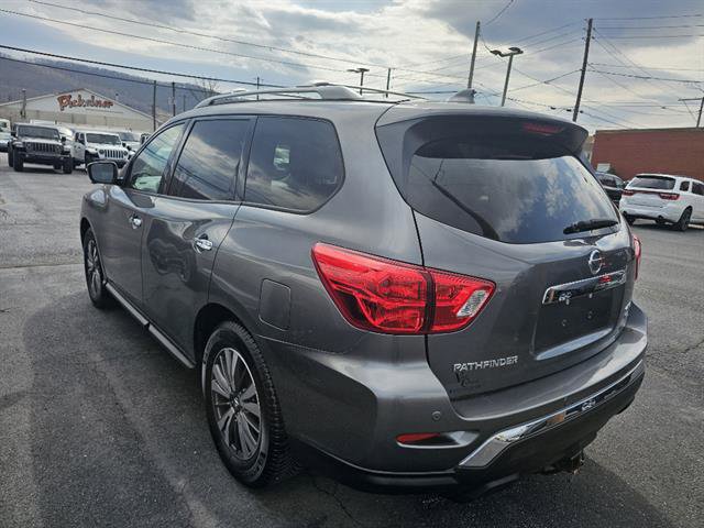 Used 2019 Nissan Pathfinder SL AWD/4WD image 6