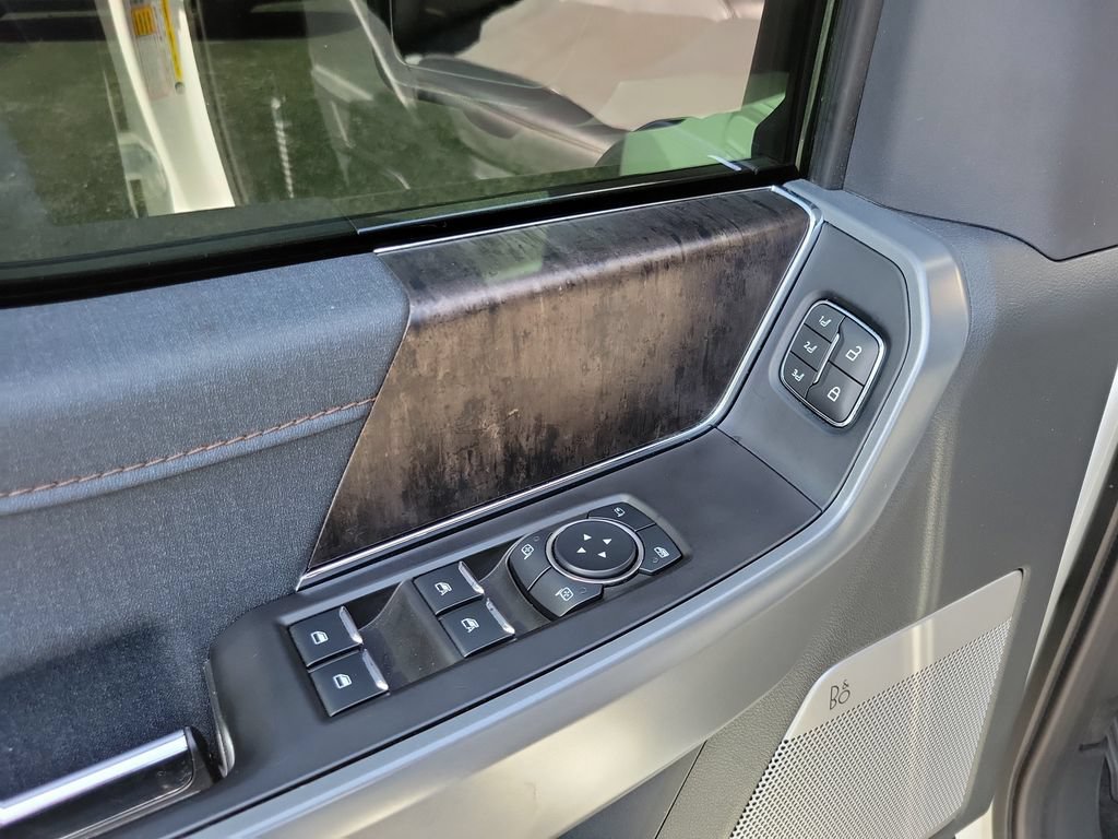 Used 2023 Ford F150 Lightning Lariat AWD/4WD image 19