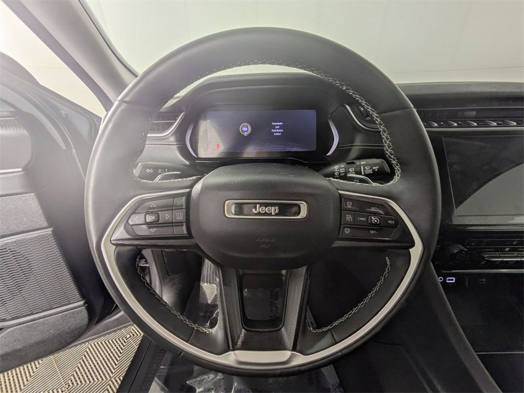 Certified 2023 Jeep Grand Cherokee L Laredo w/ Luxury Tech Group I image 16