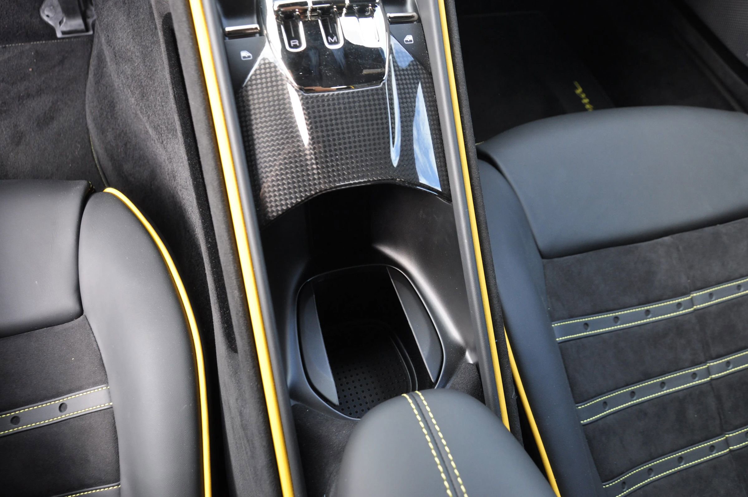 Used 2022 Ferrari Roma image 28