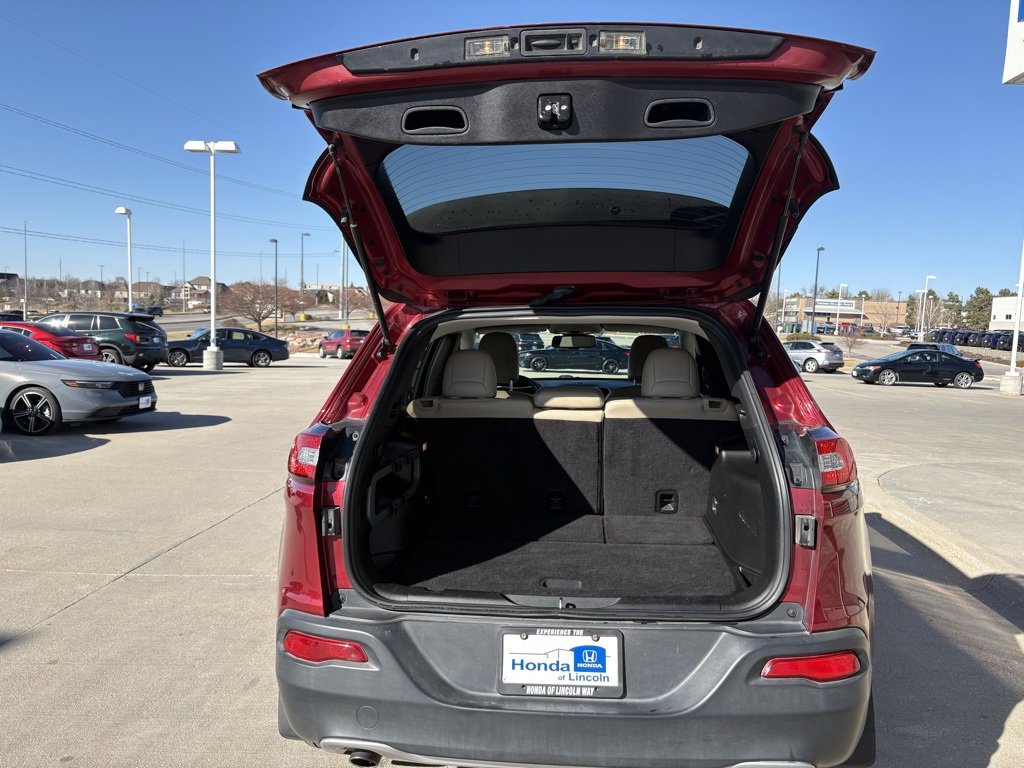 Used 2015 Jeep Cherokee Limited image 37