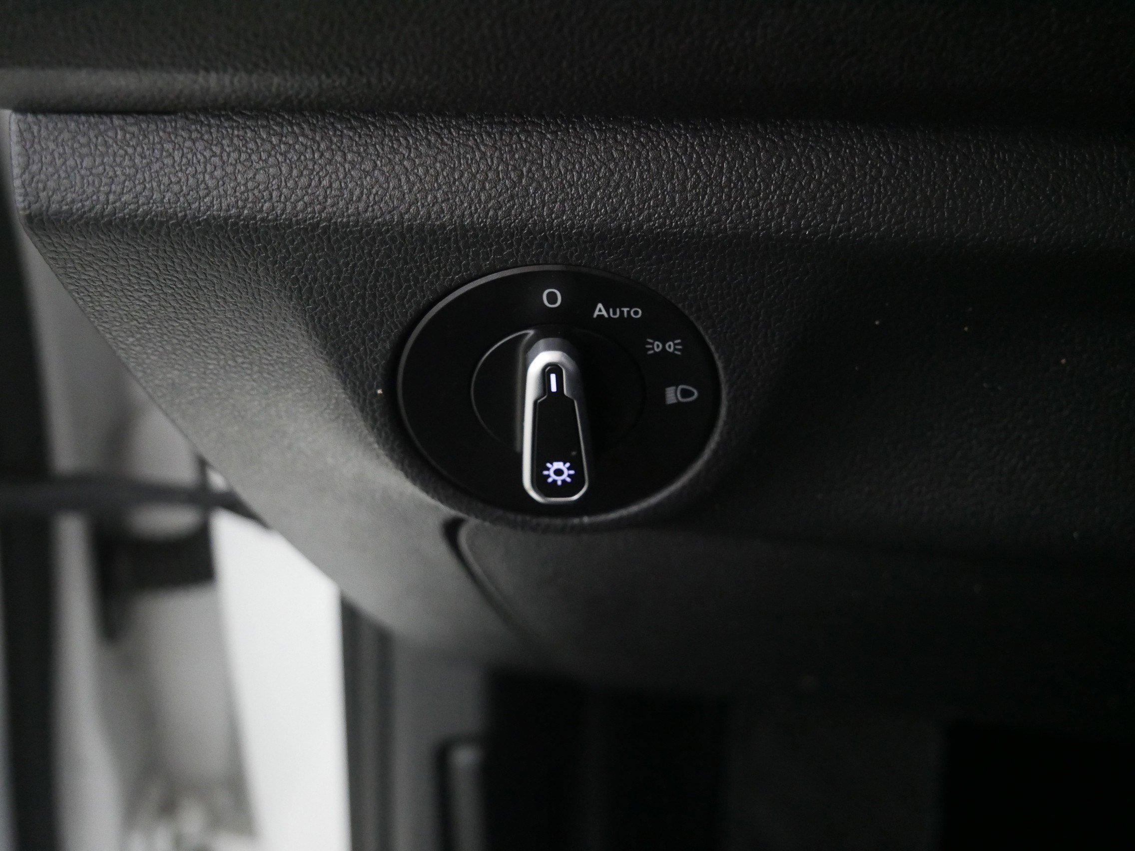 Certified 2022 Volkswagen Jetta SE w/ Panoramic Sunroof Package image 26