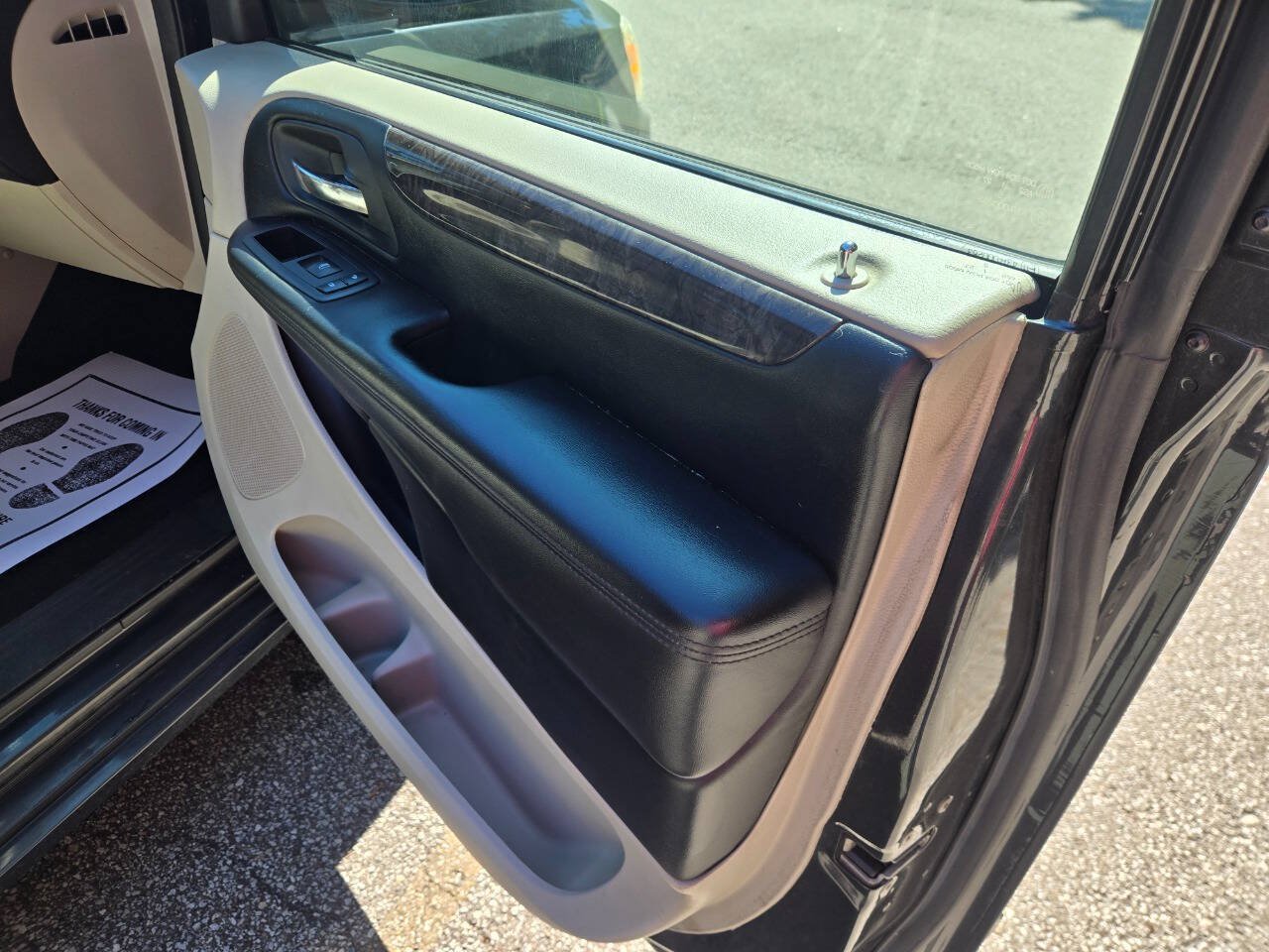 Used 2011 Dodge Grand Caravan Mainstreet w/ PWR Convenience Group FWD image 24