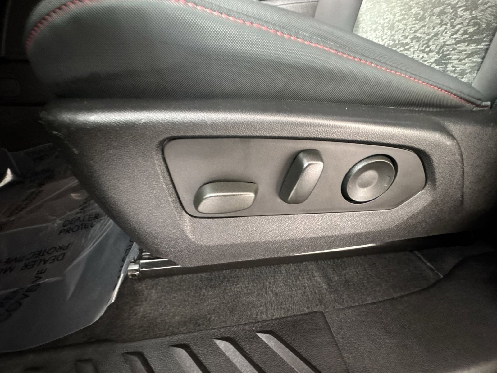 Used 2023 Chevrolet Colorado Z71 w/ Z71 Convenience Package 2 image 14