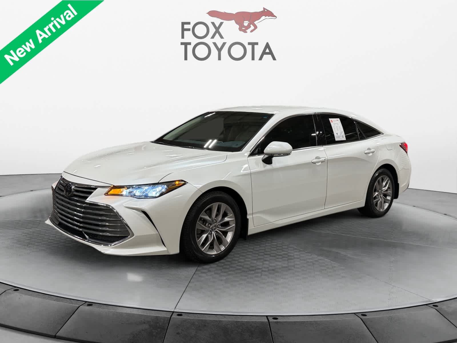 Used 2021 Toyota Avalon XLE FWD image 1