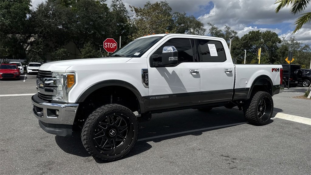 Used 2017 Ford F350 Lariat w/ Chrome Package image 11