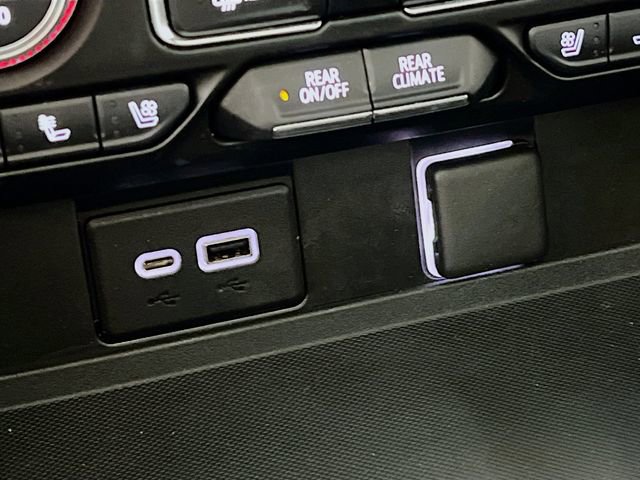 Used 2021 GMC Yukon SLT w/ SLT Luxury Package image 20