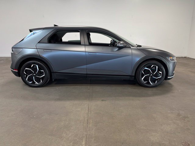 Used 2024 Hyundai Ioniq 5 SEL AWD/4WD image 2