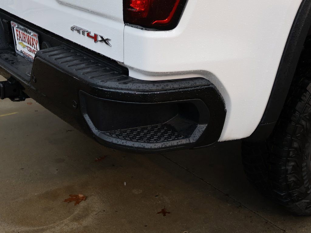 New 2026 GMC Sierra 1500 AT4X w/ LPO, Black Badging Package image 41