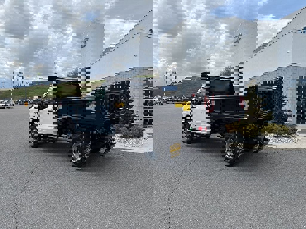 New 2026 Ford F350 XL w/ XL Chrome Package image 6