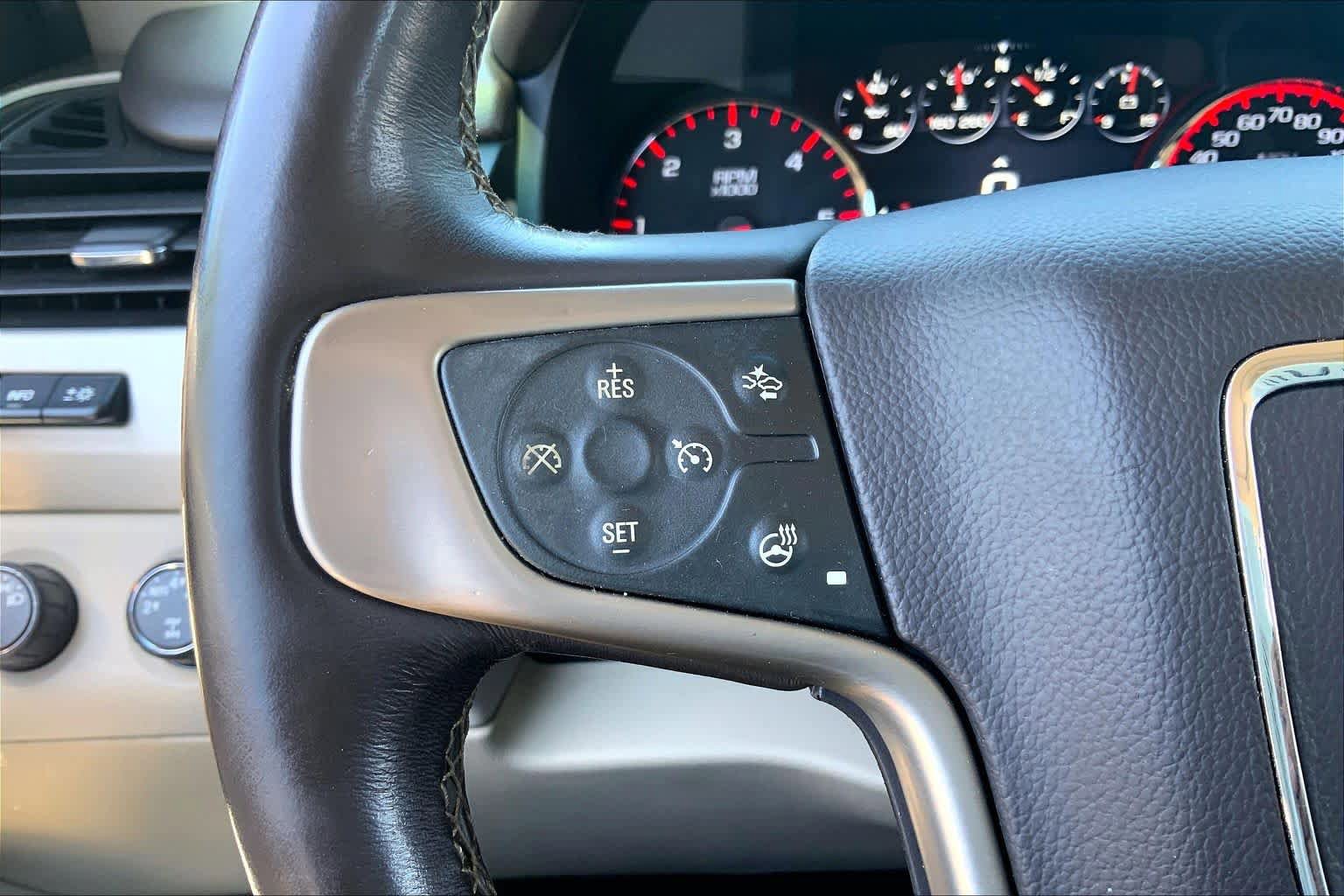 Used 2016 GMC Yukon XL Denali w/ Open Road Package AWD/4WD image 24