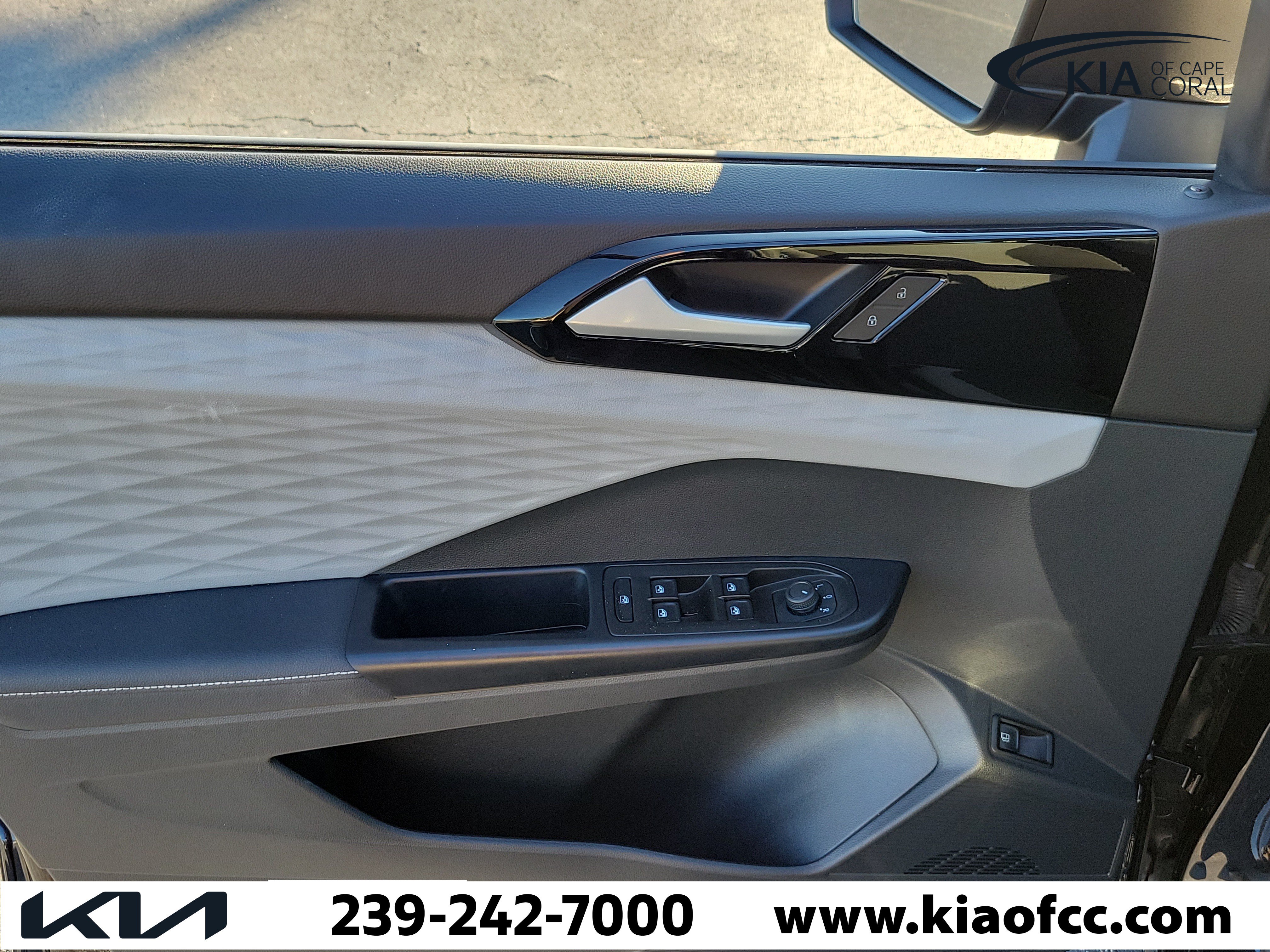 Used 2024 Volkswagen Taos S FWD image 22