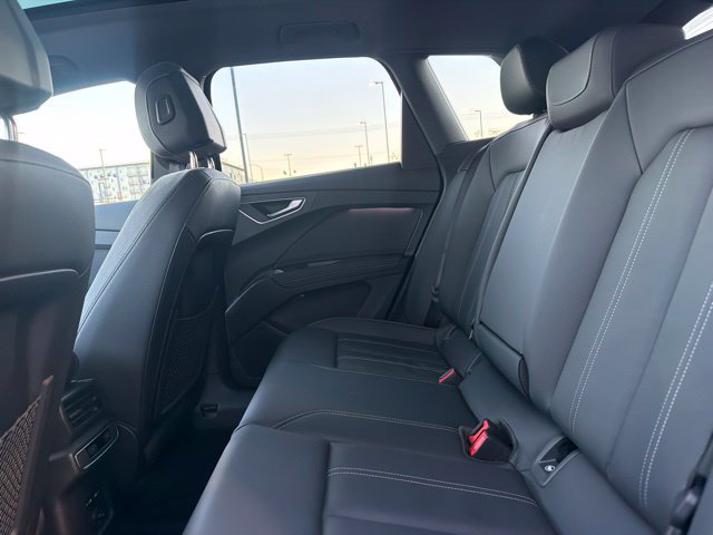 Used 2023 Audi Q4 e-tron Premium w/ Convenience Package AWD/4WD image 19