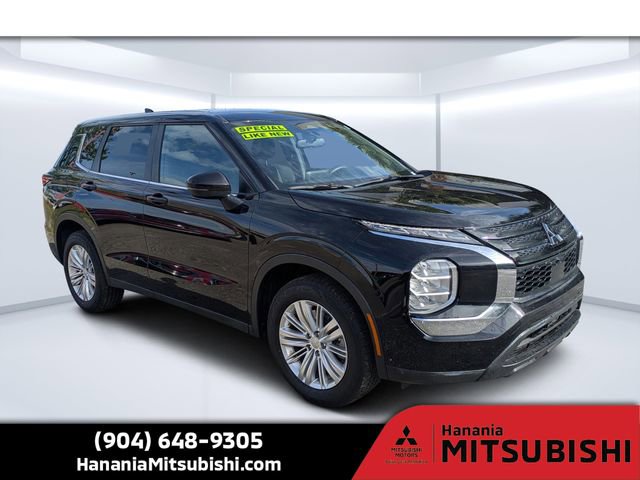 Used 2024 Mitsubishi Outlander ES image 1