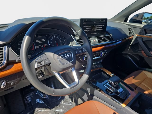 Used 2023 Audi Q5 2.0T Premium w/ Convenience Package AWD/4WD image 19