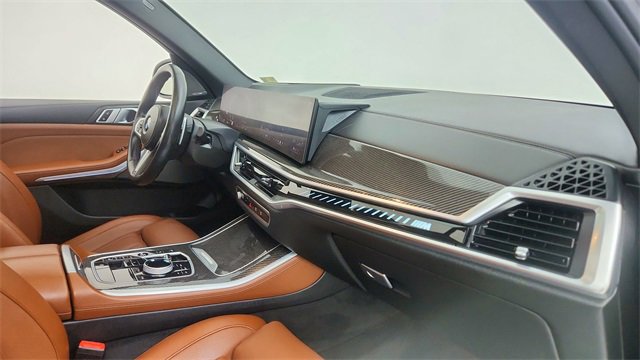 Used 2024 BMW X5 M60i image 21