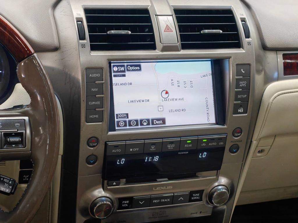 Used 2016 Lexus GX 460 Luxury w/ Preferred Accessory Package AWD/4WD image 6
