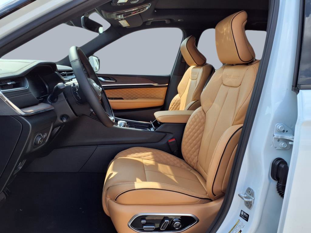 New 2025 Jeep Grand Cherokee L Summit image 15