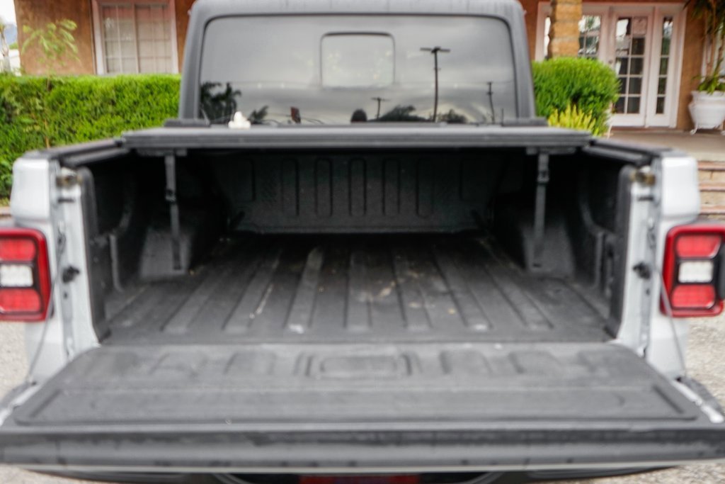 Used 2024 Jeep Gladiator Rubicon w/ Convenience Group image 9