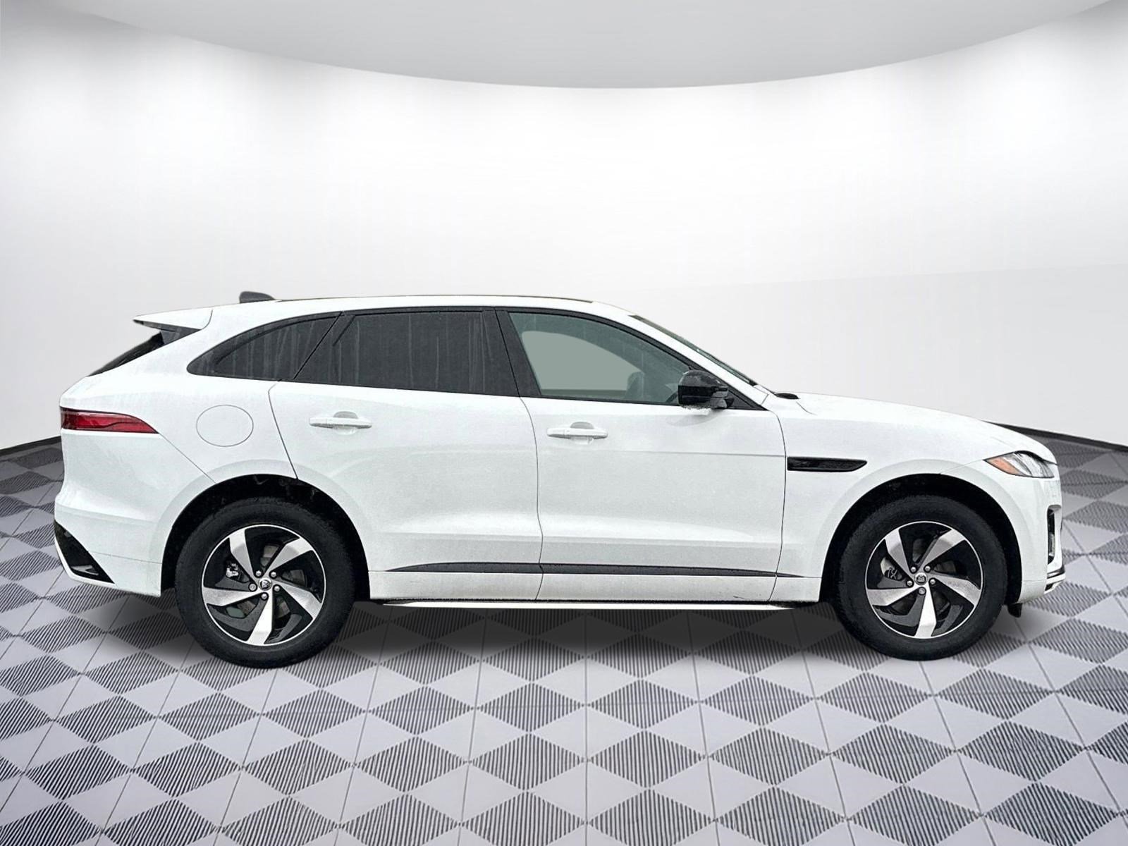 New 2025 Jaguar F-PACE R-Dynamic S AWD/4WD image 7