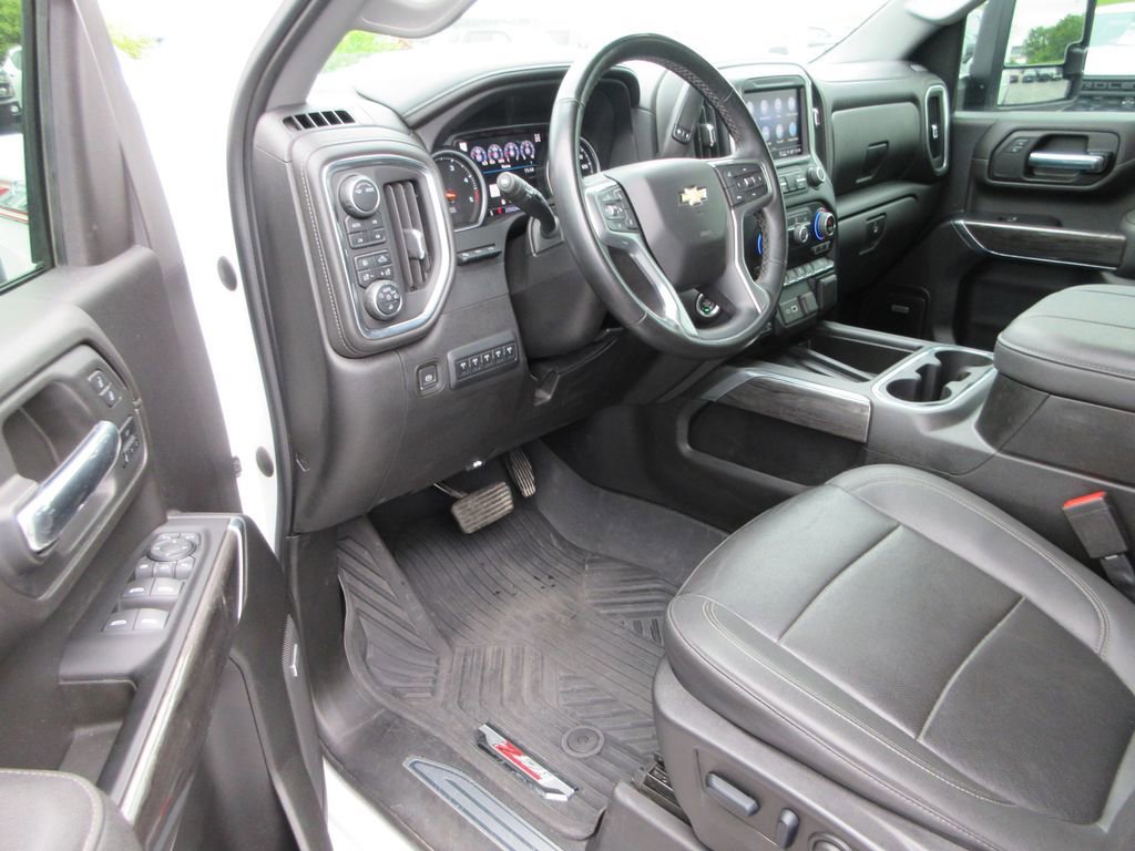 Used 2023 Chevrolet Silverado 3500 LTZ AWD/4WD image 18