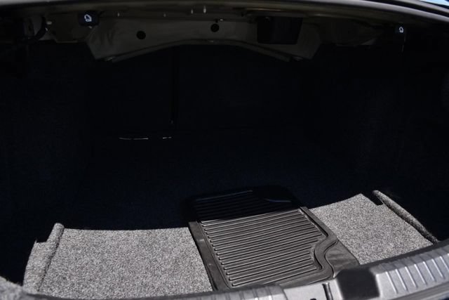 Certified 2025 Volkswagen Jetta SE w/ Black Wheel Package FWD image 23
