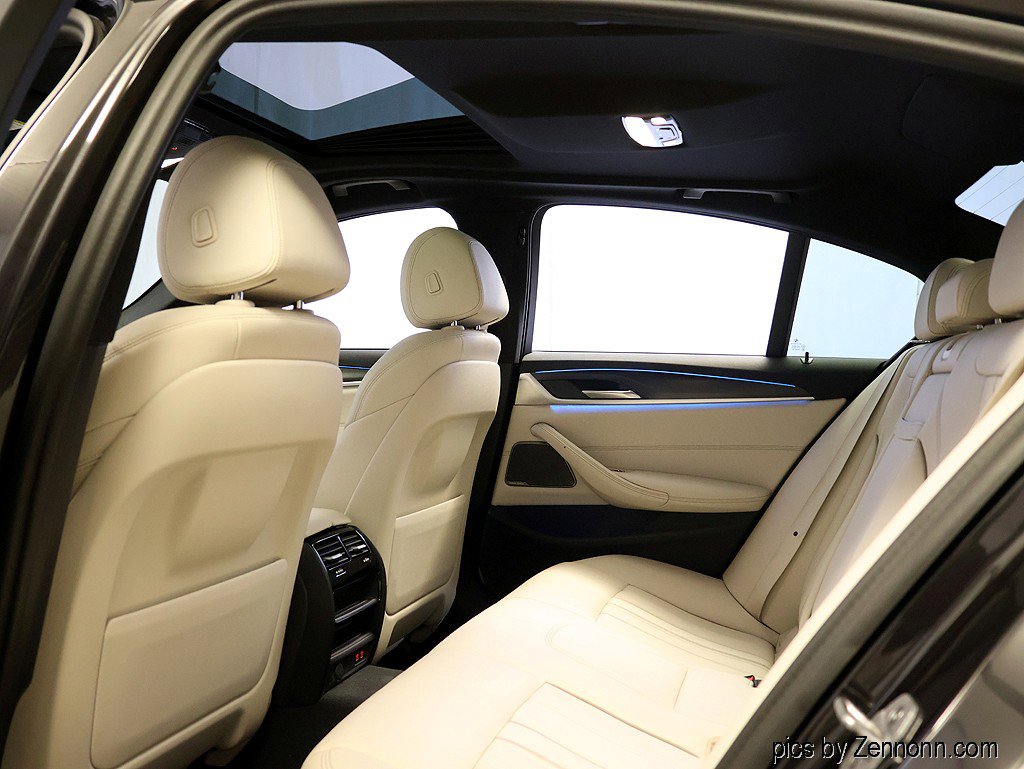 Certified 2023 BMW 530e 530e w/ M Sport Package image 14