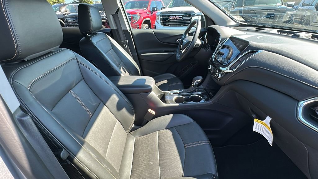Used 2023 Chevrolet Equinox Premier image 15
