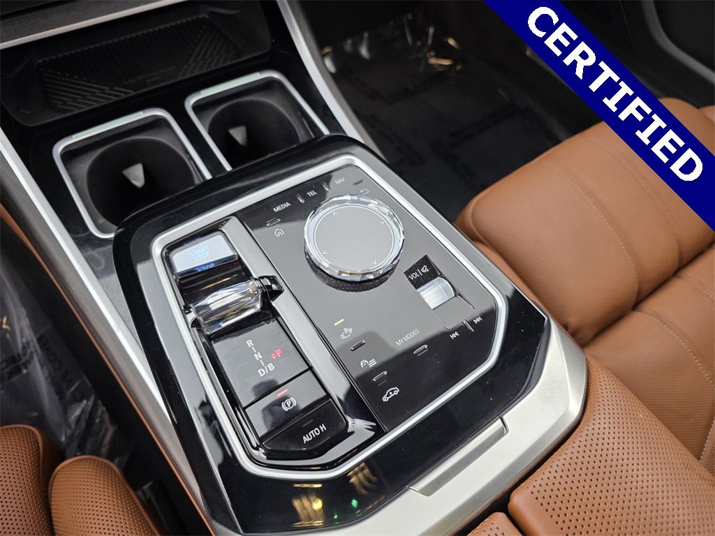Certified 2023 BMW i7 xDrive60 image 25