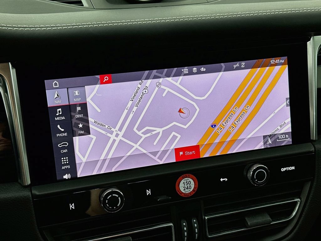 Certified 2024 Porsche Macan Turbo AWD/4WD image 15