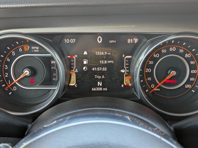 Used 2018 Jeep Wrangler Unlimited Sahara AWD/4WD image 10