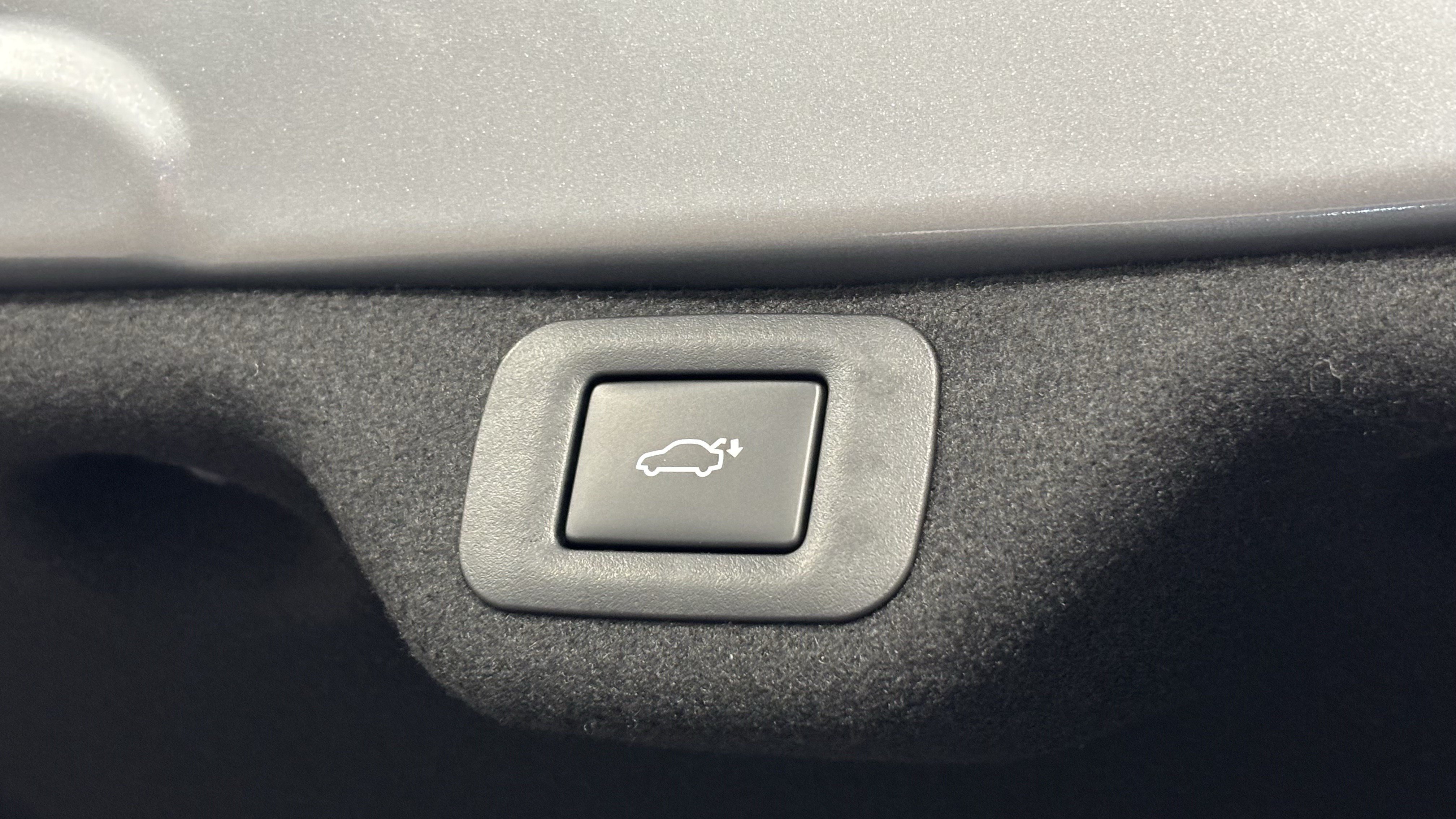 New 2026 Lexus ES 500e AWD/4WD image 38