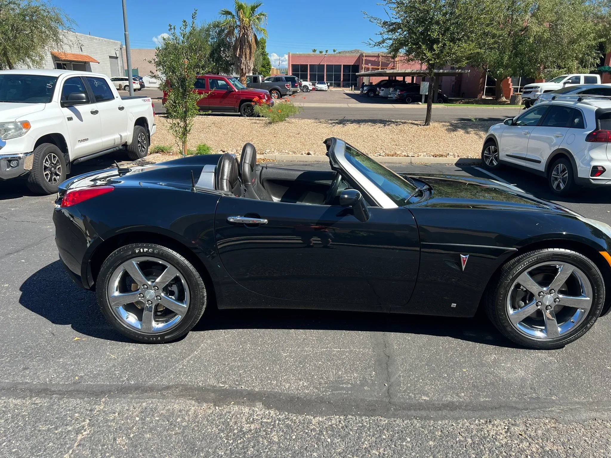 Used 2009 Pontiac Solstice GXP w/ Premium Package RWD image 13