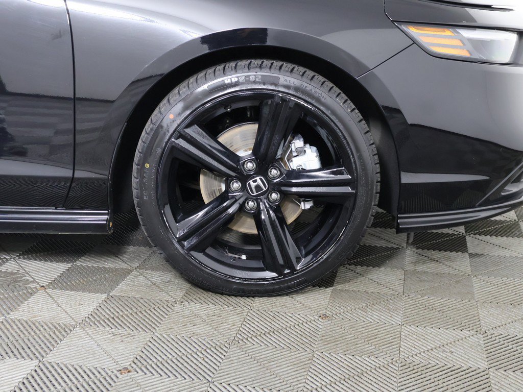 Used 2025 Honda Accord Sport image 21