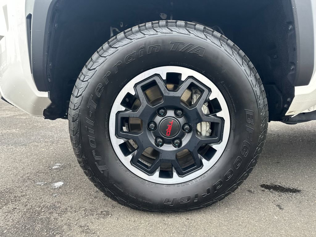 Used 2024 Toyota Tacoma TRD Off-Road AWD/4WD image 27