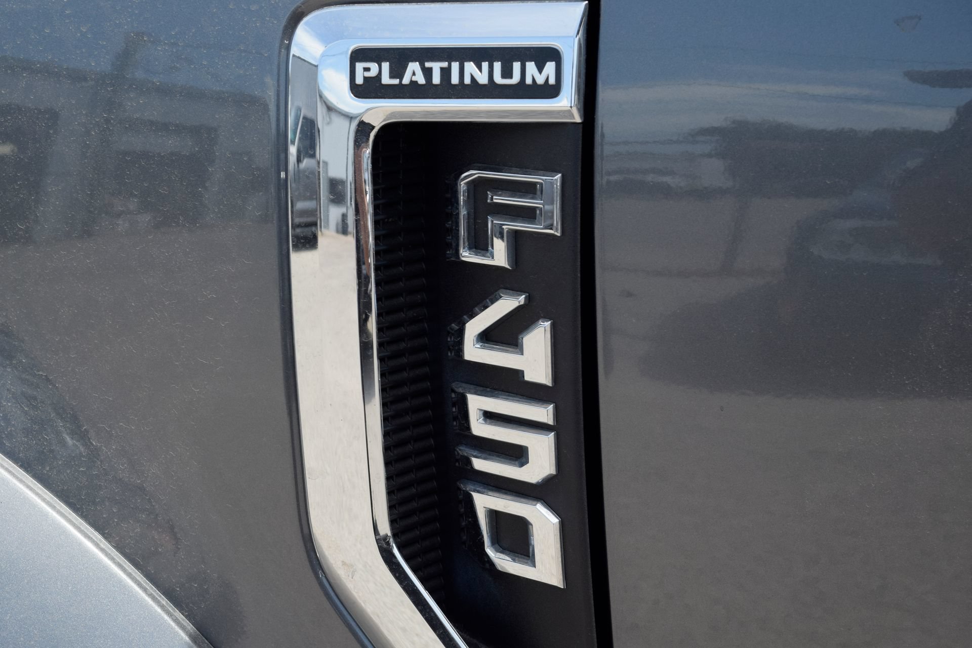 Used 2022 Ford F450 Platinum w/ FX4 Off-Road Package AWD/4WD image 17