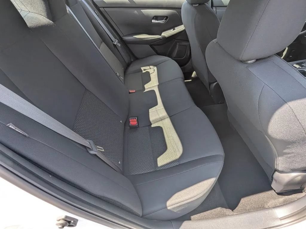 Certified 2023 Nissan Sentra S FWD image 14