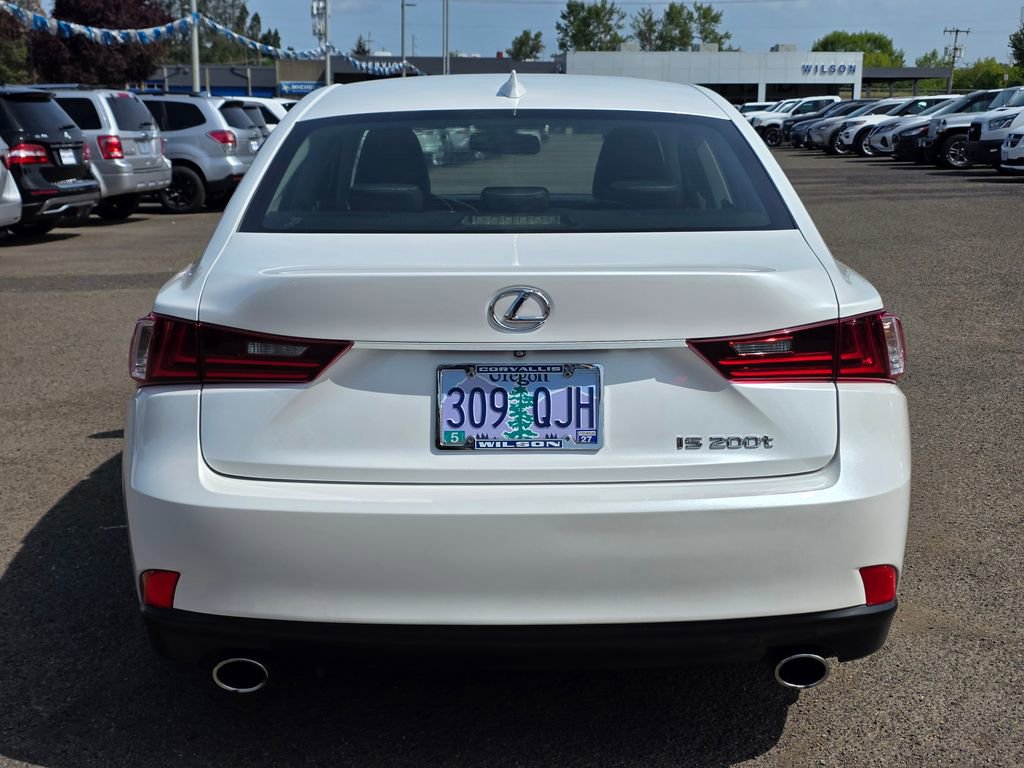 Used 2016 Lexus IS 200t RWD image 8