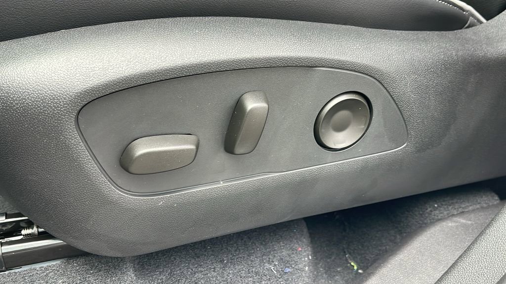 New 2026 Buick Enclave Sport Touring w/ Power Package image 11