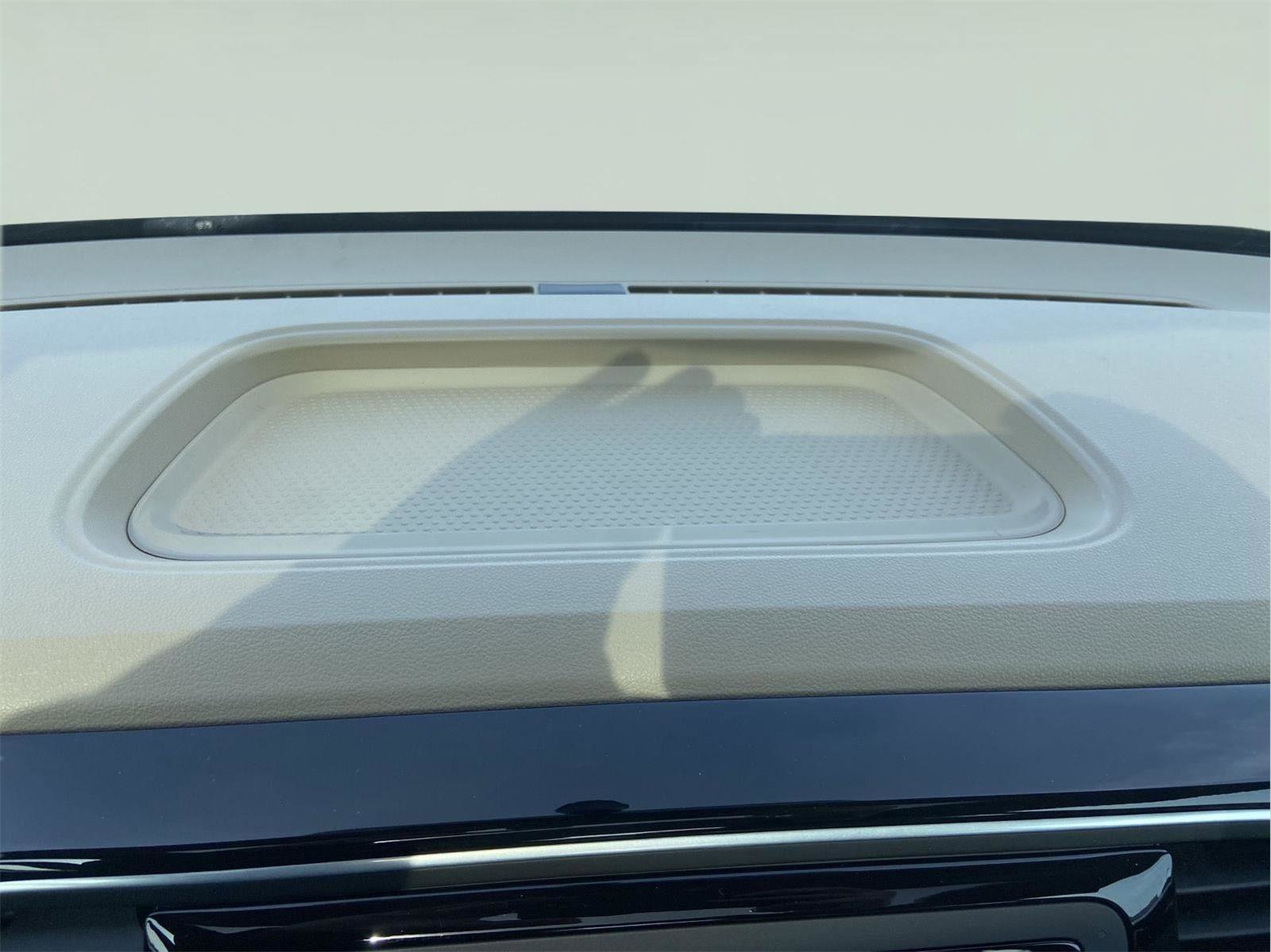 Used 2013 Volkswagen Beetle 2.5 image 26