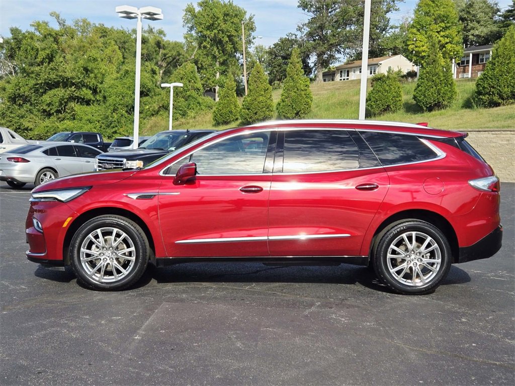 Used 2023 Buick Enclave Essence w/ Experience Buick Package image 8