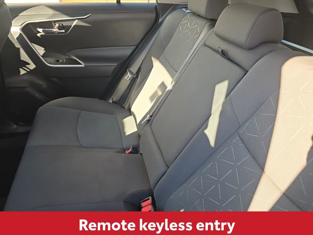 Used 2024 Toyota RAV4 XLE image 17