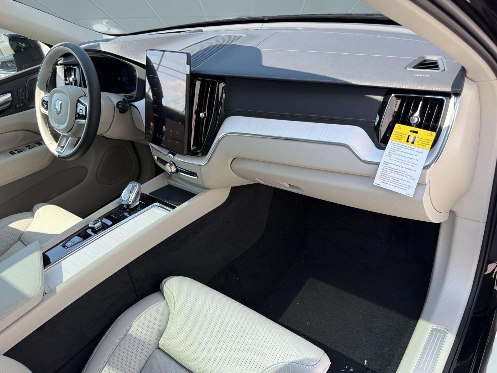 New 2026 Volvo XC60 T8 Ultra w/ Protection Package Premier AWD/4WD image 31