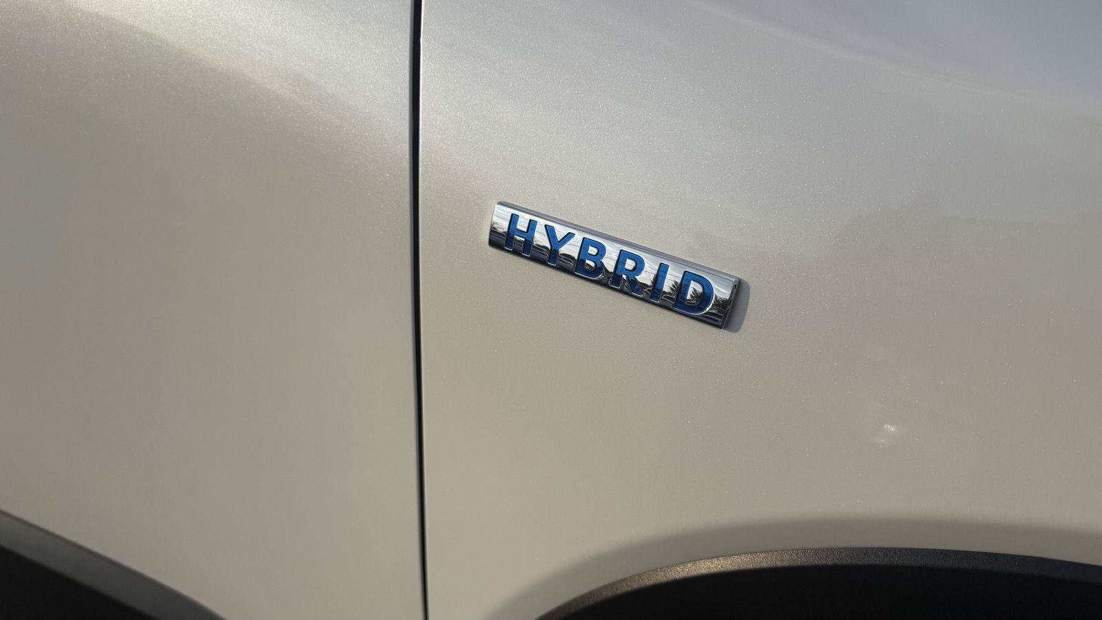 Used 2025 MAZDA CX-50 AWD 2.5 Hybrid w/ Premium Pkg image 12