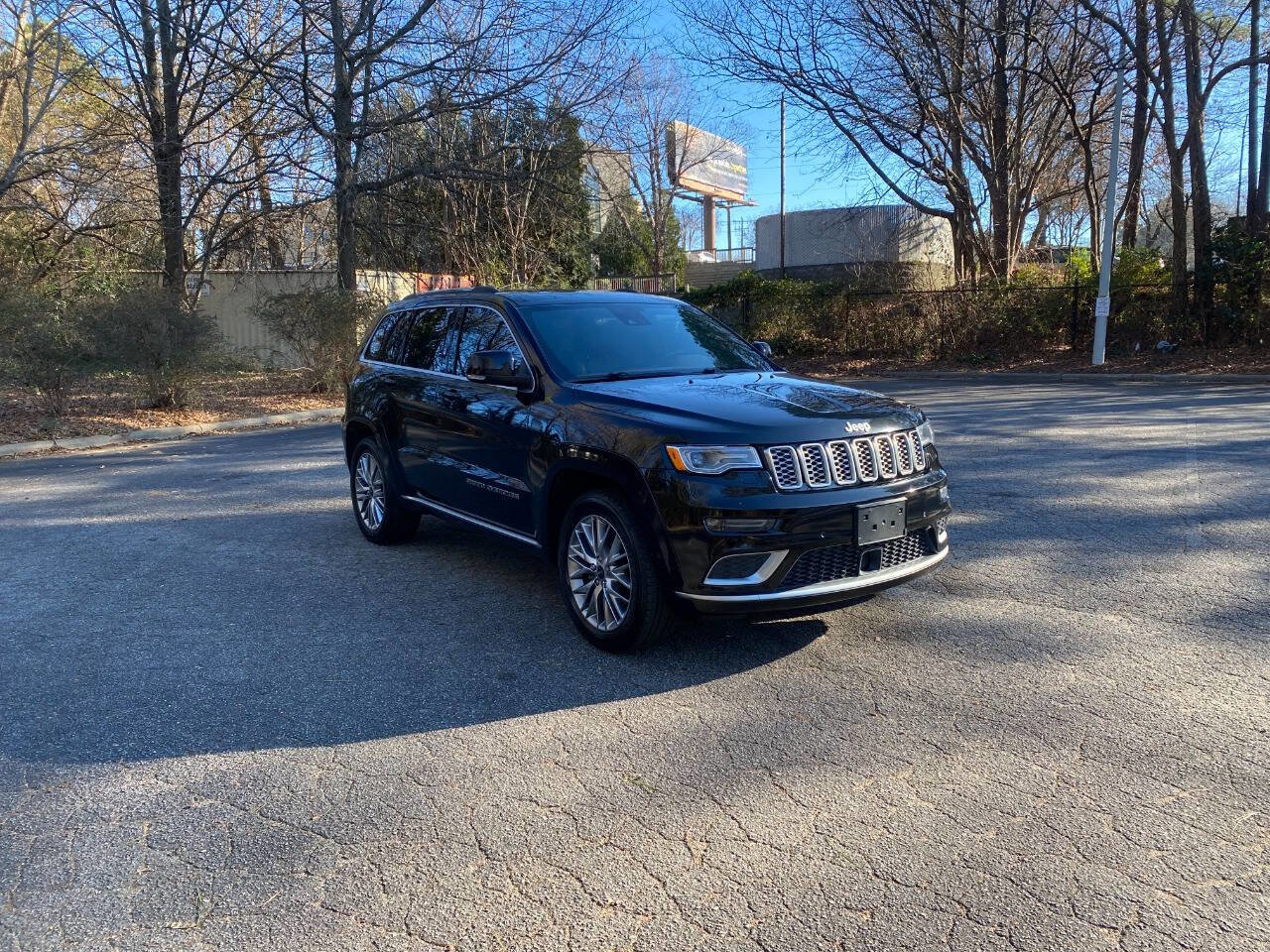 Used 2017 Jeep Grand Cherokee Summit w/ Platinum Series Group image 3