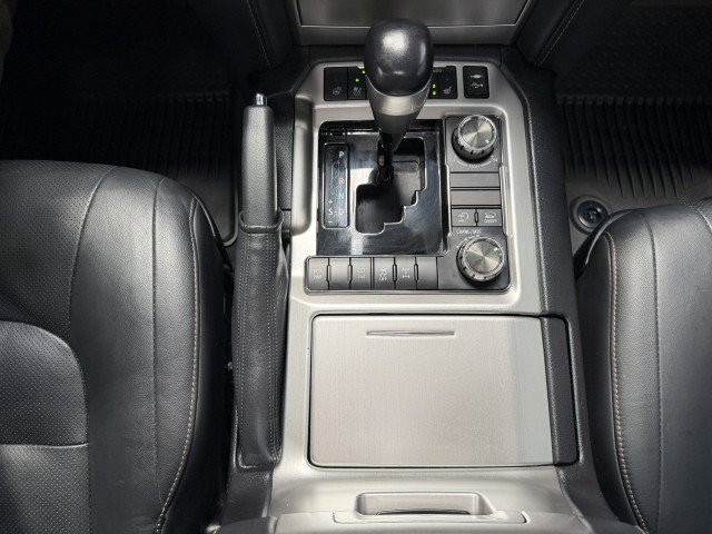 Used 2020 Toyota Land Cruiser Heritage Edition AWD/4WD image 22