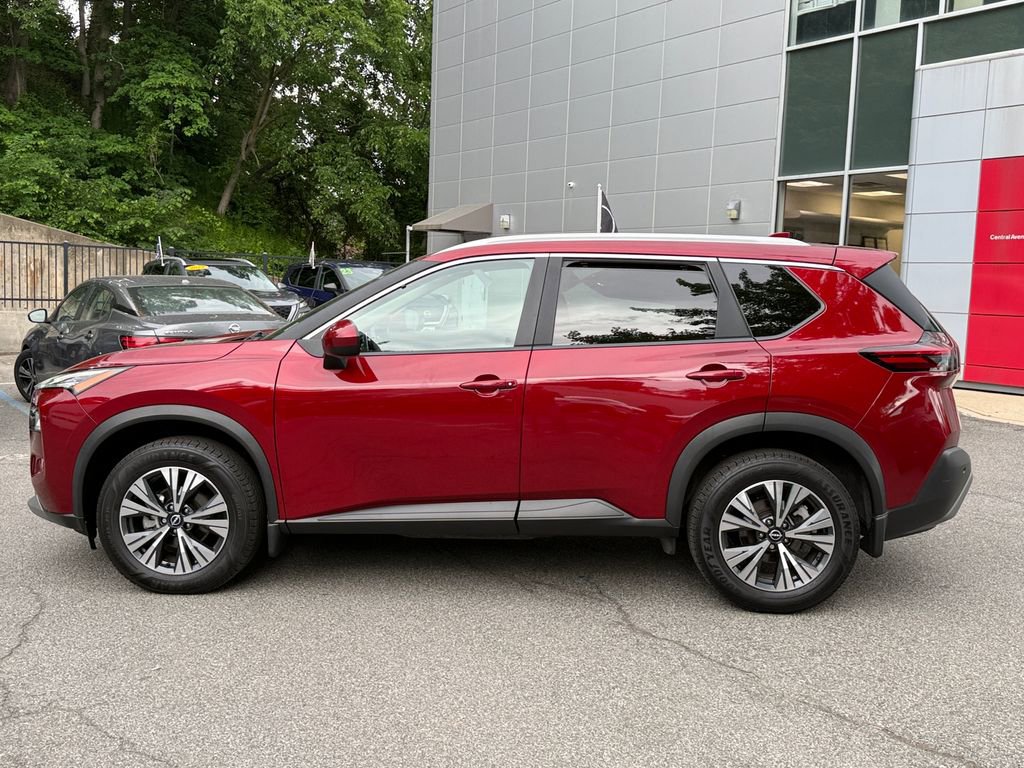 Used 2023 Nissan Rogue SV w/ SV Premium B Package AWD/4WD image 3